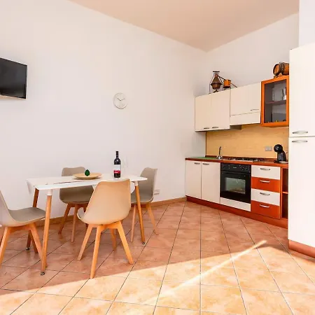 Camia Etna House Piedimonte Etneo